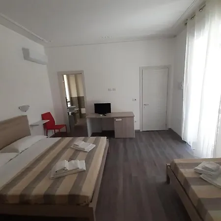 La Llua Πανσιόν Αλγκέρο