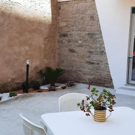 La Llua Vendégház 3*